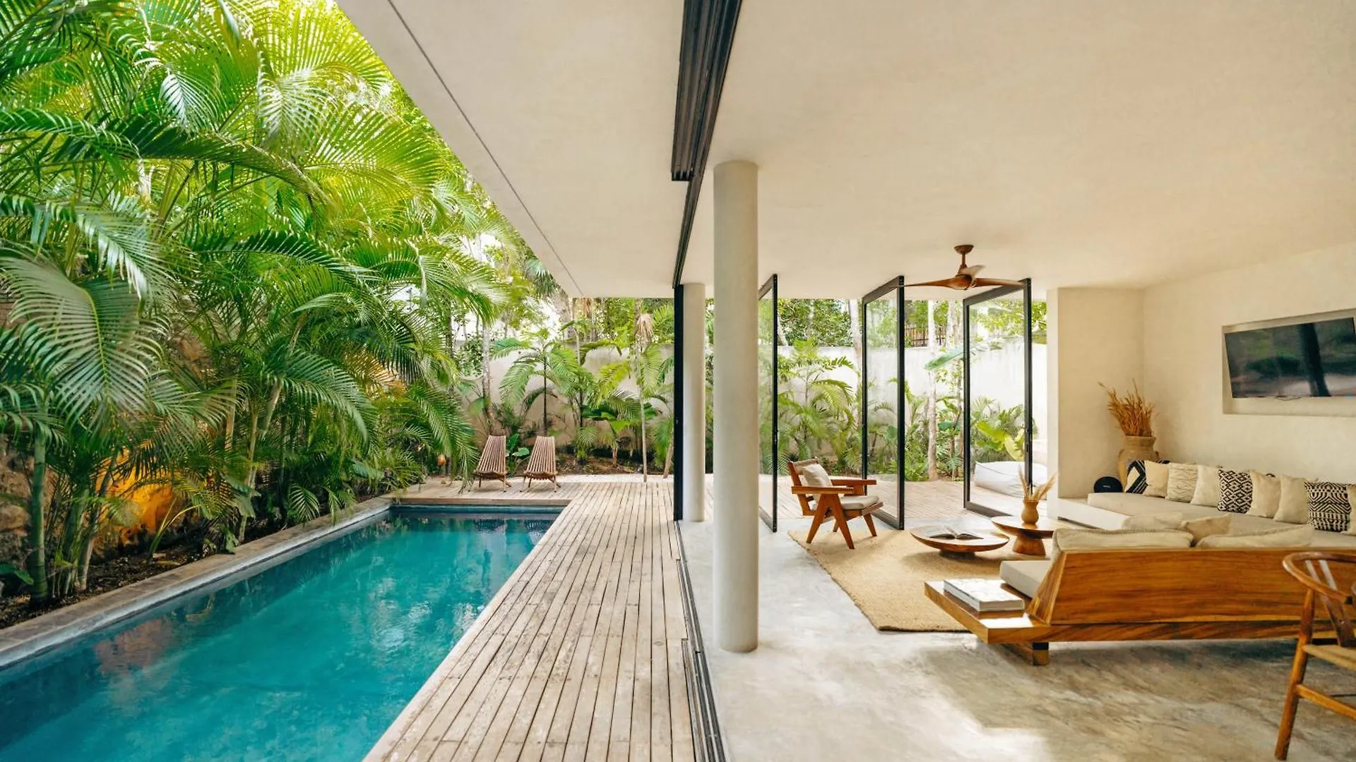 Casa Areca: Award-Winning Architectural Villa with Concierge Tulum